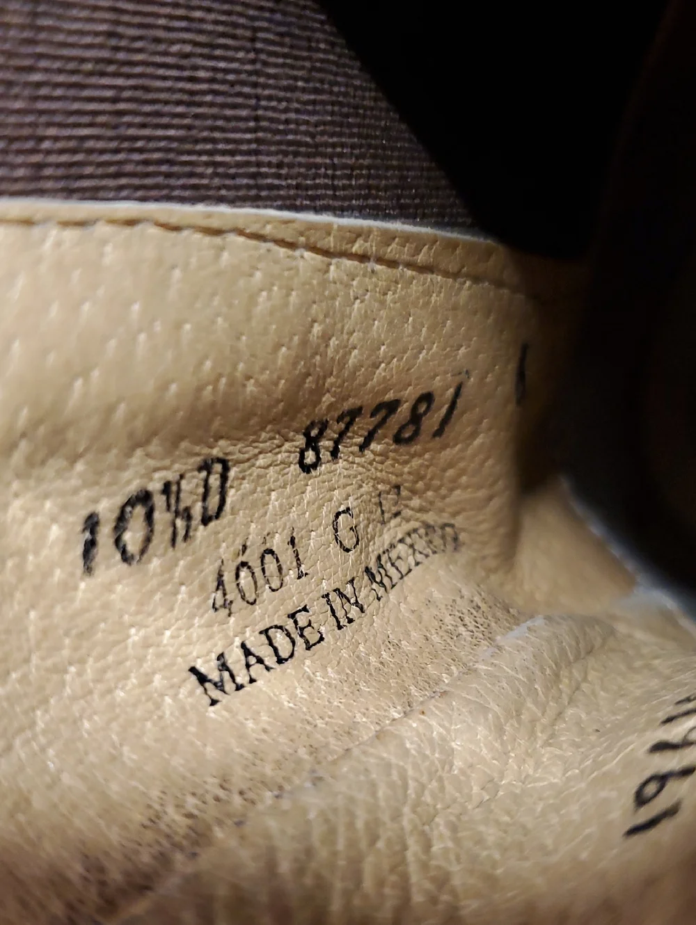 FRYE Men's Leather Chukka Boots (sz 10.5)